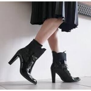 STUART WEITZMAN Black Patent Leather High Heel Ankle Boot Booties Size 5.5 M